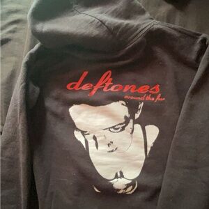 I don’t wear it anymore only worn it out once to twice